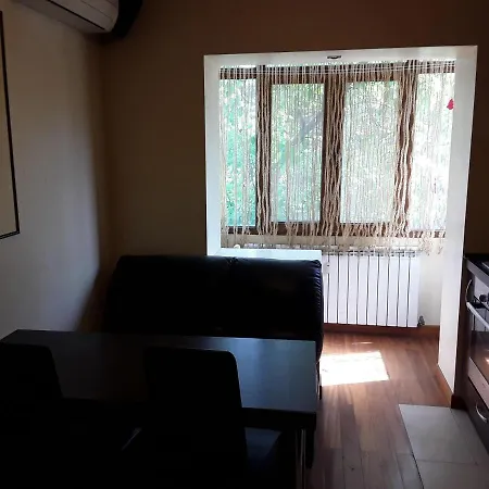 2 Mihai Bravu Lägenhet *